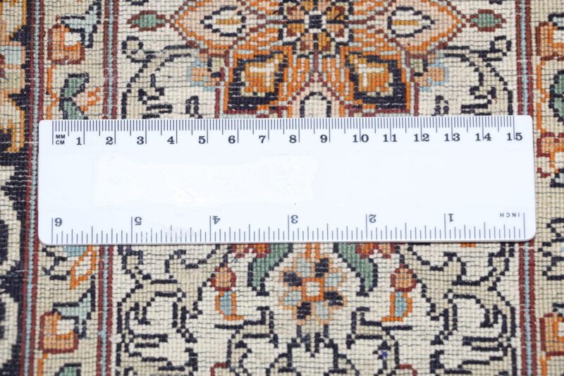 Kashmir Oriental Rug 247 × 349 cm, Silk, hand-knotted, Persian — view 11