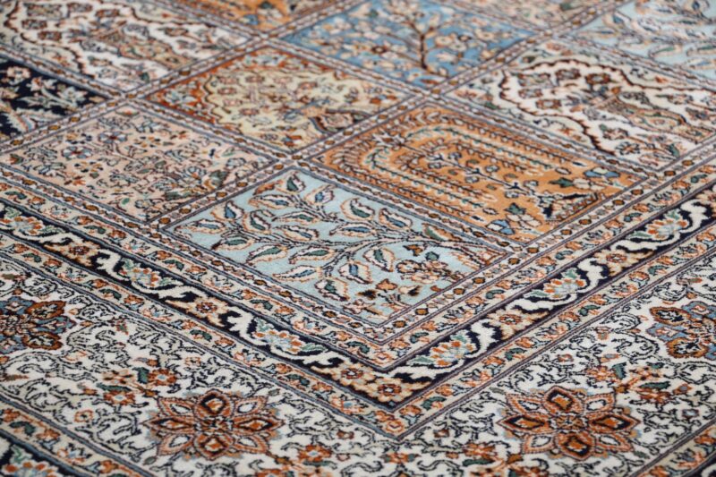Kashmir Oriental Rug 247 × 349 cm, Silk, hand-knotted, Persian — view 5