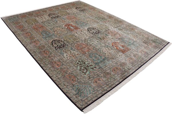 Kashmir Oriental Rug 248 × 300 cm, Silk, hand-knotted — view 4 Kashmir Oriental Rug 248 × 300 cm, Silk, hand-knotted — view 4
