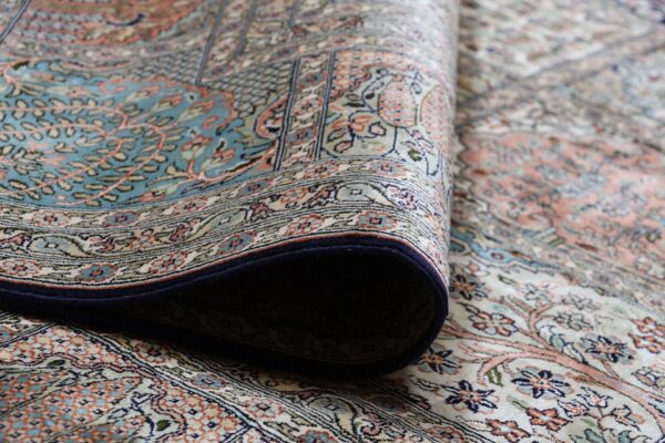 Kashmir Oriental Rug 248 × 300 cm, Silk, hand-knotted — view 10 Kashmir Oriental Rug 248 × 300 cm, Silk, hand-knotted — view 10