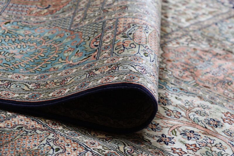 Kashmir Oriental Rug 248 × 300 cm, Silk, hand-knotted — view 10 Kashmir Oriental Rug 248 × 300 cm, Silk, hand-knotted — view 10