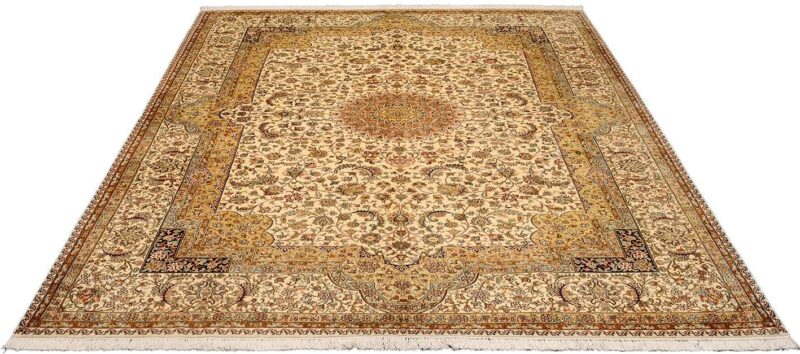Kashmir Oriental Rug 248 × 328 cm, Silk, hand-knotted — view 2
