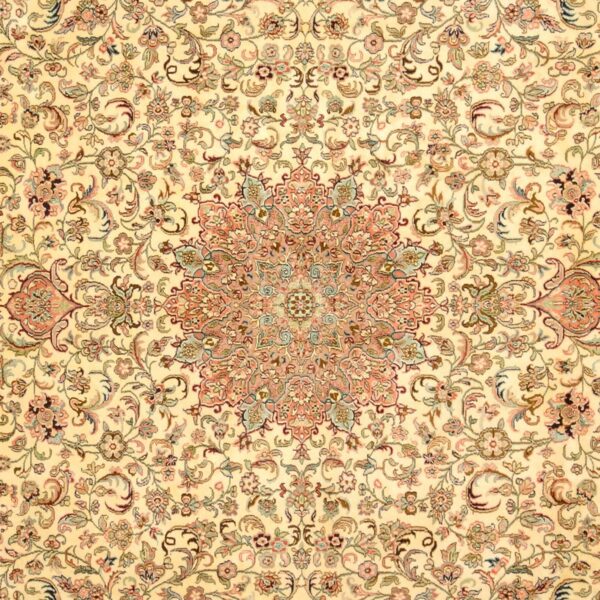 Kashmir Oriental Rug 248 × 350 cm, Silk, hand-knotted, pastel — view 4 Kashmir Oriental Rug 248 × 350 cm, Silk, hand-knotted, pastel — view 4