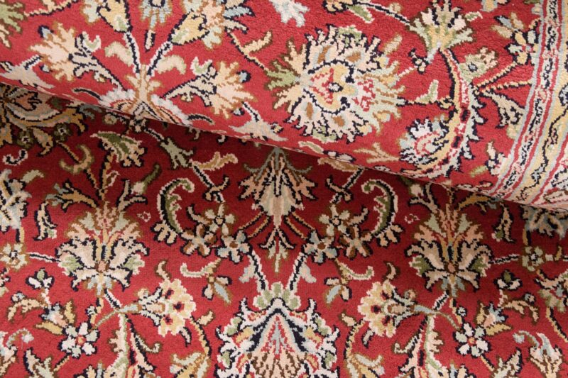 Kashmir Oriental Rug 76 × 532 cm, Silk, hand-knotted — view 4