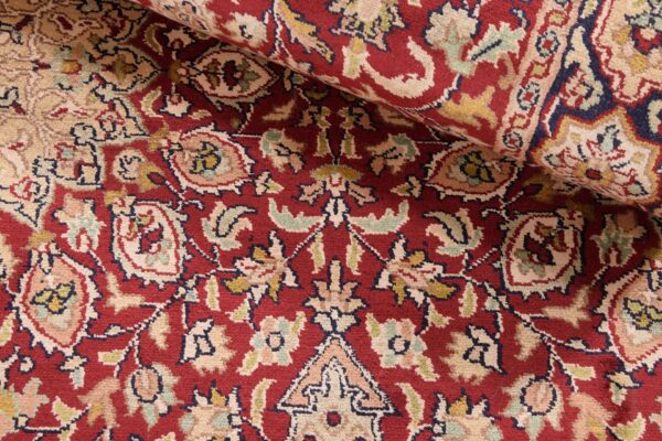 Kashmir Oriental Rug 77 × 545 cm, Silk, hand-knotted — view 4