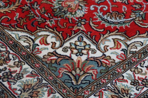 Kashmir Oriental Rug 79 × 215 cm, Silk, hand-knotted — view 8