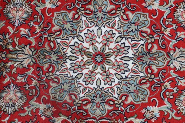 Kashmir Oriental Rug 79 × 215 cm, Silk, hand-knotted — view 9