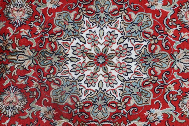 Kashmir Oriental Rug 79 × 215 cm, Silk, hand-knotted — view 9