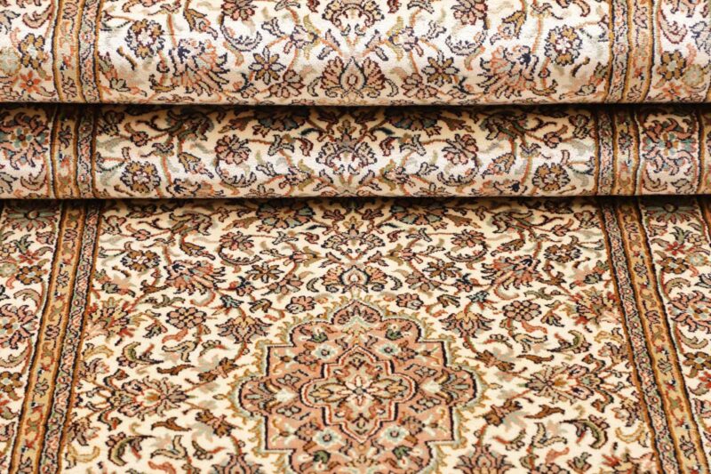 Kashmir Oriental Rug 79 × 271 cm, Silk, hand-knotted — view 9
