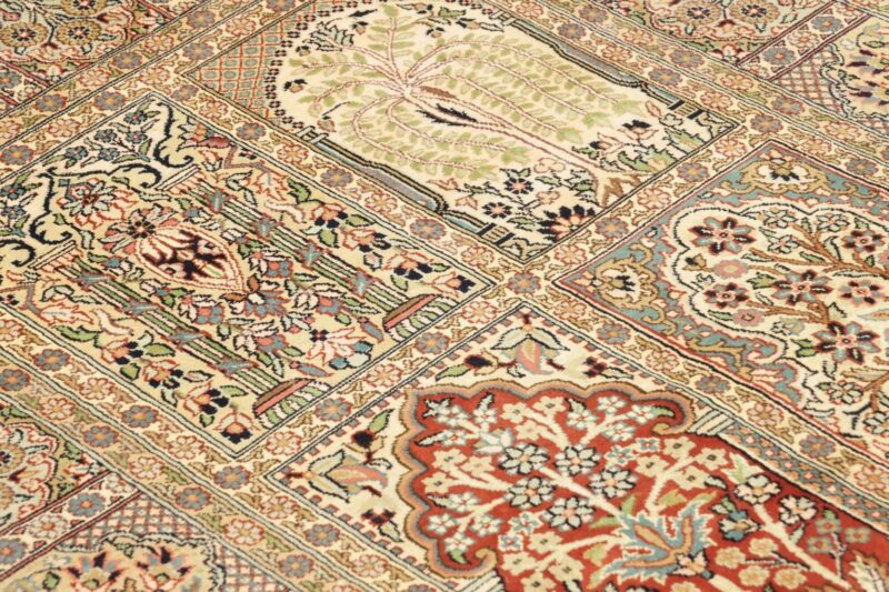 Kashmir Oriental Rug 93 × 153 cm, Silk, hand-knotted — view 7