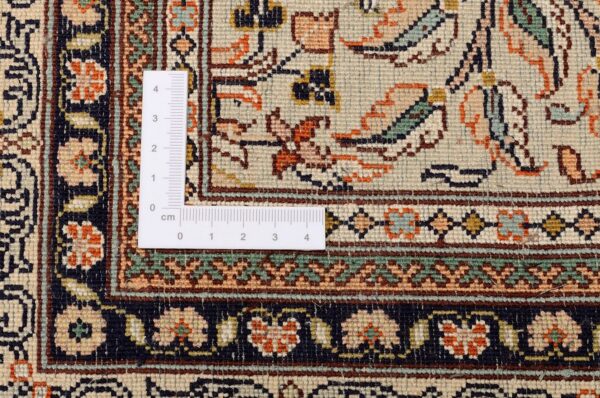 Kashmir Oriental Rug 95 × 545 cm, Silk, hand-knotted — view 3
