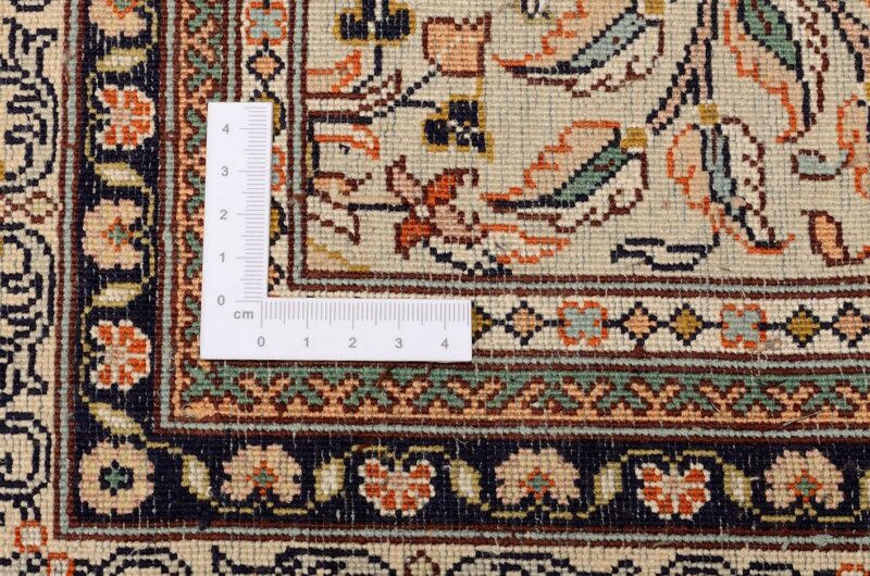 Kashmir Oriental Rug 95 × 545 cm, Silk, hand-knotted — view 3