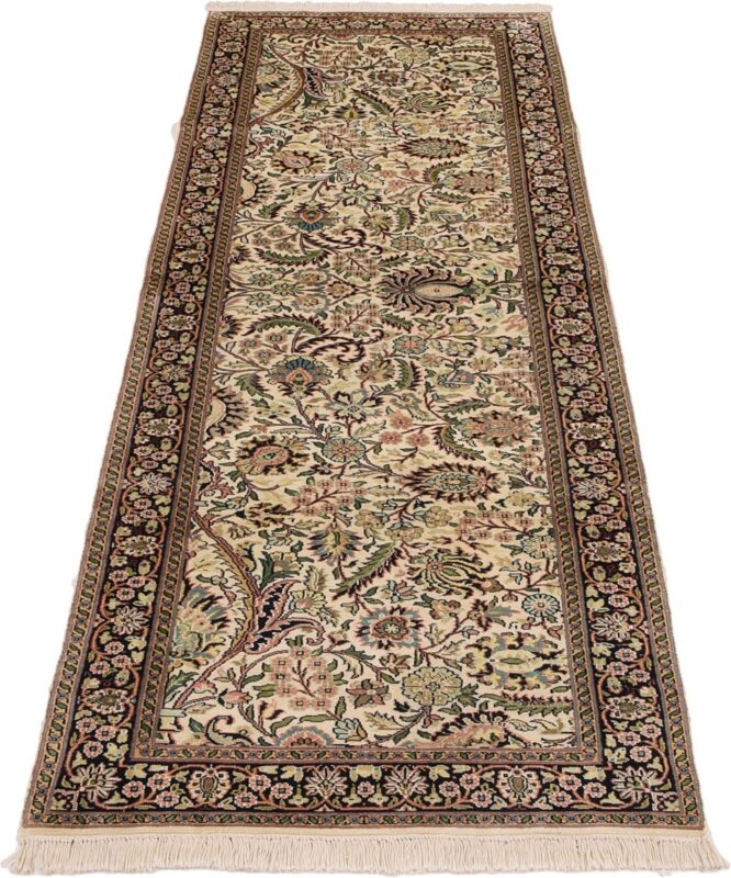 Kashmir Oriental Rug 96 × 295 cm, Silk, hand-knotted — view 2 Kashmir Oriental Rug 96 × 295 cm, Silk, hand-knotted — view 2