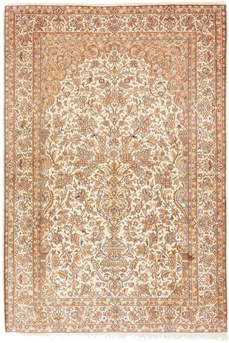 Kashmir Oriental Rug 127 × 185 cm, Silk, hand-knotted