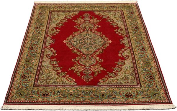 Kashmir Oriental Rug 137 × 197 cm, Silk, hand-knotted, refined — view 2 Kashmir Oriental Rug 137 × 197 cm, Silk, hand-knotted, refined — view 2