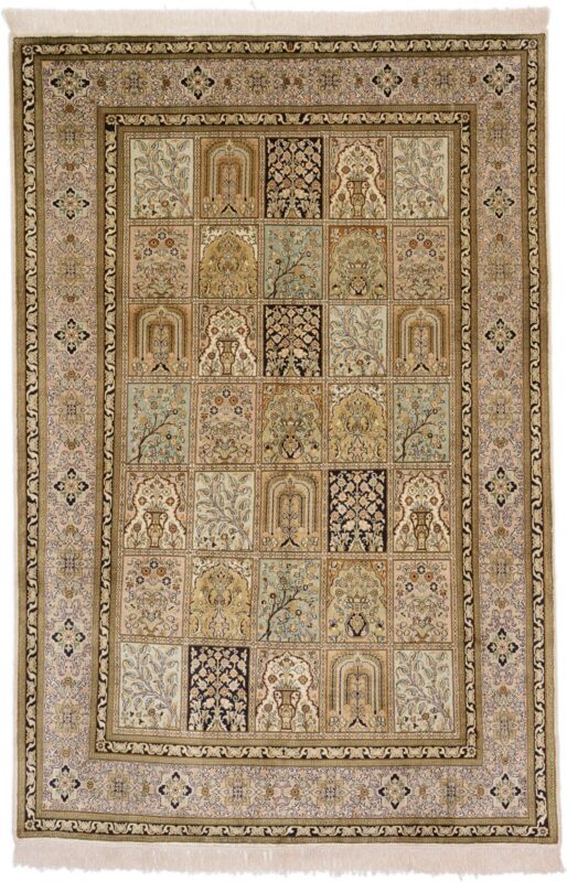 Kashmir Oriental Rug 148 × 222 cm, Silk, hand-knotted Kashmir Oriental Rug 148 × 222 cm, Silk, hand-knotted