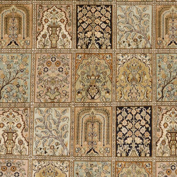 Kashmir Oriental Rug 148 × 222 cm, Silk, hand-knotted — view 5 Kashmir Oriental Rug 148 × 222 cm, Silk, hand-knotted — view 5