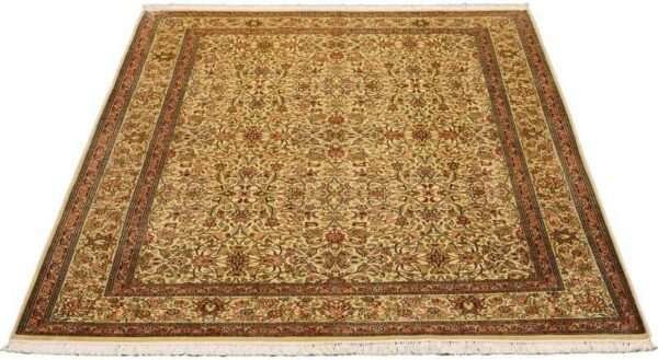 Kashmir Oriental Rug 158 × 218 cm, Silk, hand-knotted — view 2