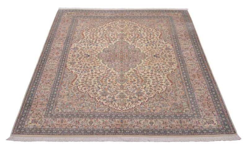 Kashmir Oriental Rug 170 × 250 cm, Silk, White/Beige, hand-knotted — view 2
