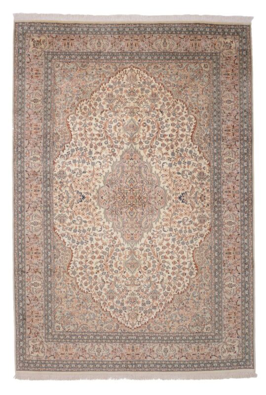 Kashmir Oriental Rug 170 × 250 cm, Silk, White/Beige, hand-knotted