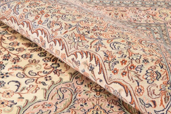 Kashmir Oriental Rug 170 × 250 cm, Silk, White/Beige, hand-knotted — view 4