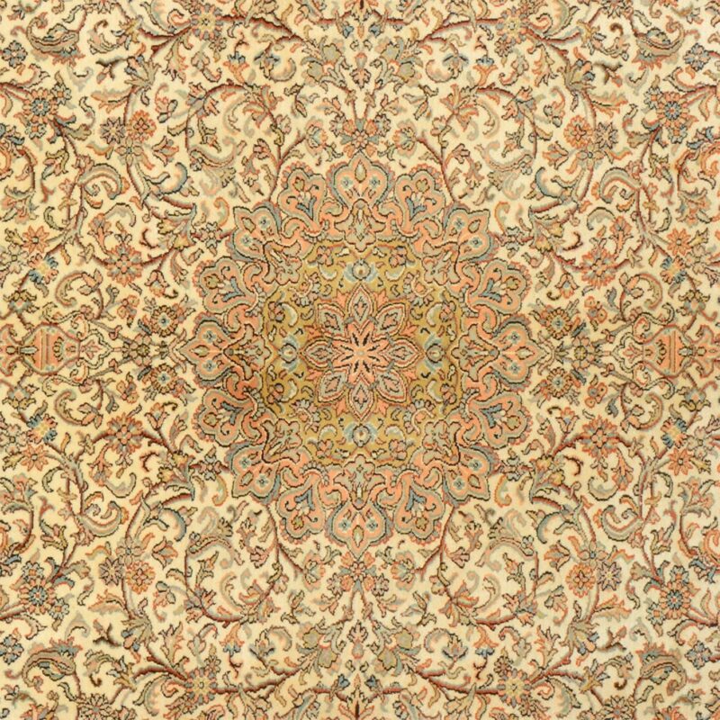 Kashmir Oriental Rug 174 × 245 cm, Silk, hand-knotted — view 4