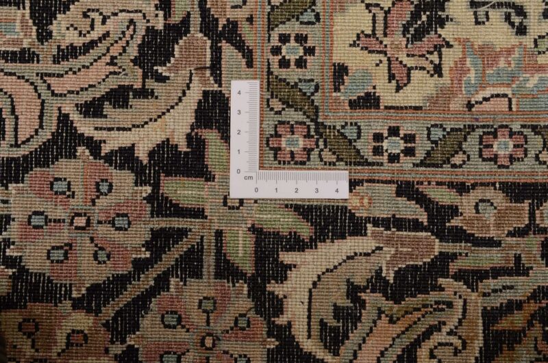 Kashmir Oriental Rug 188 × 264 cm, Silk, hand-knotted — view 3 Kashmir Oriental Rug 188 × 264 cm, Silk, hand-knotted — view 3