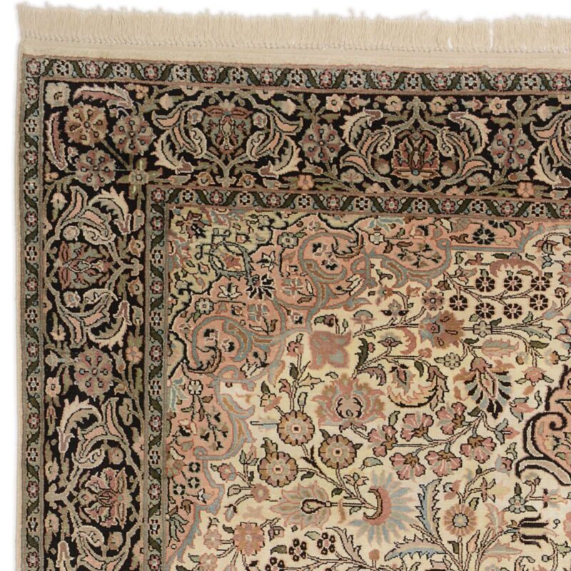 Kashmir Oriental Rug 188 × 264 cm, Silk, hand-knotted — view 6 Kashmir Oriental Rug 188 × 264 cm, Silk, hand-knotted — view 6