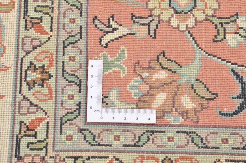 Kashmir Oriental Rug 190 × 276 cm, Silk, White/Beige, hand-knotted — view 4