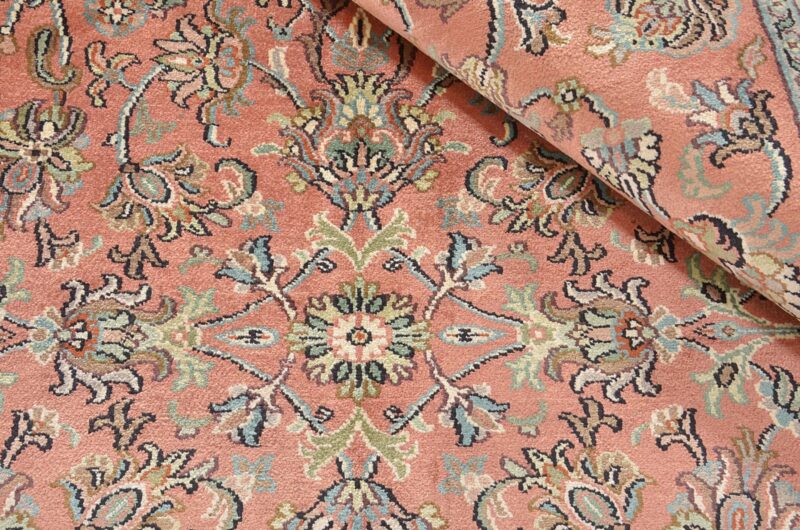 Kashmir Oriental Rug 190 × 276 cm, Silk, White/Beige, hand-knotted — view 5