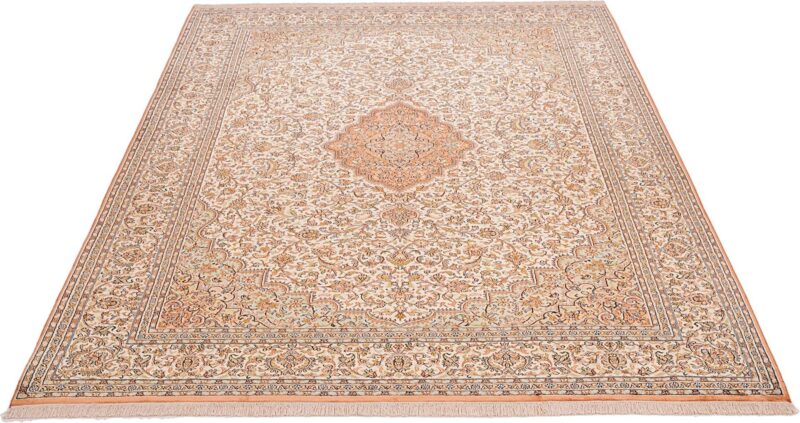 Kashmir Oriental Rug 203 × 284 cm, Silk, hand-knotted — view 3