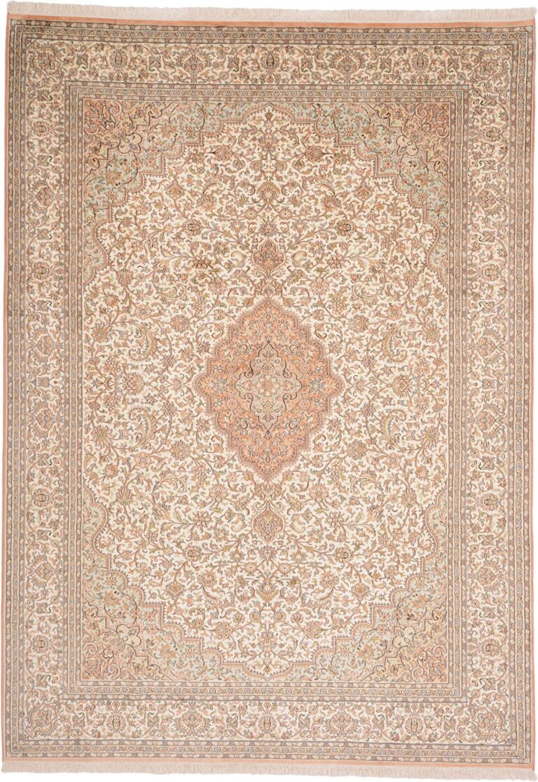 Kashmir Oriental Rug 203 × 284 cm, Silk, hand-knotted