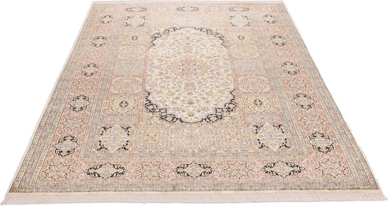 Kashmir Oriental Rug 210 × 305 cm, Silk, hand-knotted — view 3
