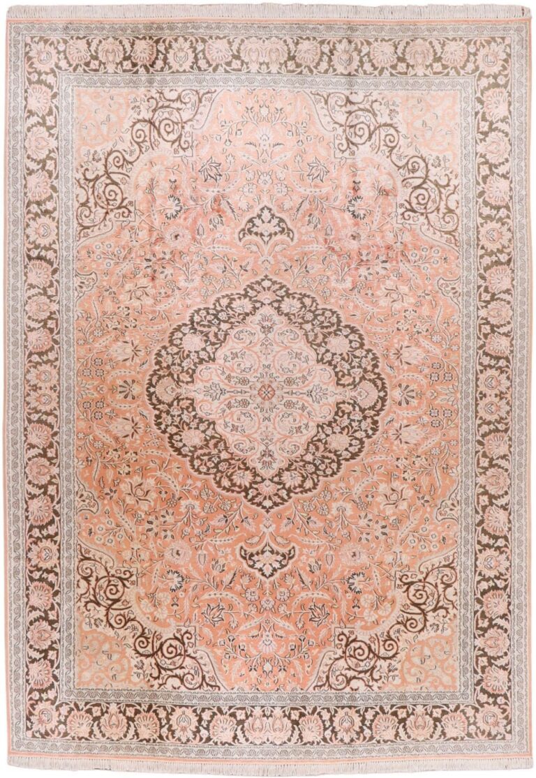 Kashmir Oriental Rug 214 × 312 cm, Wool, hand-knotted