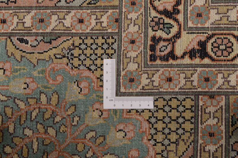 Kashmir Oriental Rug 243 × 320 cm, Silk, hand-knotted — view 3