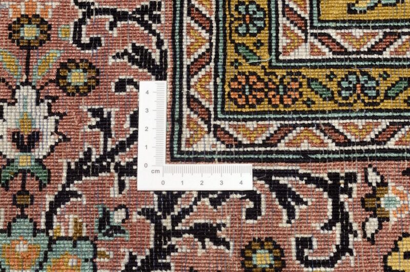 Kashmir Oriental Rug 249 × 336 cm, Silk, hand-knotted — view 3
