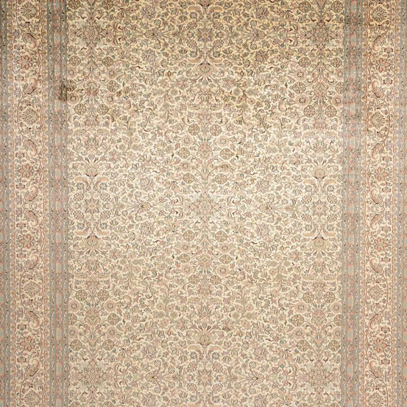 Kashmir Oriental Rug 249 × 337 cm, Silk, hand-knotted — view 5 Kashmir Oriental Rug 249 × 337 cm, Silk, hand-knotted — view 5