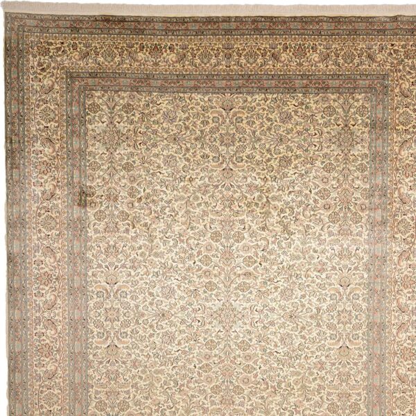 Kashmir Oriental Rug 249 × 337 cm, Silk, hand-knotted — view 6 Kashmir Oriental Rug 249 × 337 cm, Silk, hand-knotted — view 6
