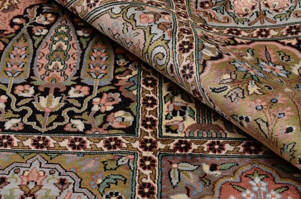 Kashmir Oriental Rug 282 × 354 cm, Silk, hand-knotted — view 4