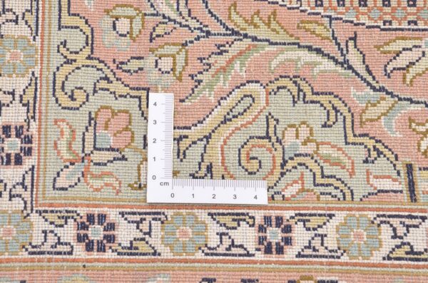 Kashmir Oriental Rug 82 × 365 cm, Silk, hand-knotted — view 4