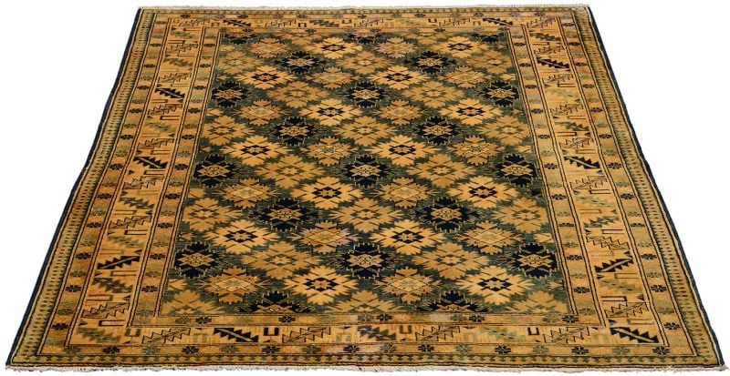 Kazak Shirvan Oriental Rug 150 × 190 cm, Wool, hand-knotted — view 2 Kazak Shirvan Oriental Rug 150 × 190 cm, Wool, hand-knotted — view 2
