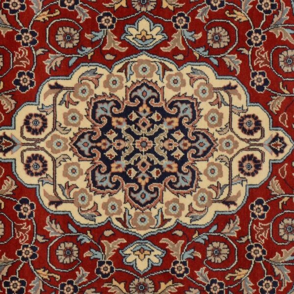 Kerman Oriental Rug 123 × 184 cm, Wool, hand-knotted — view 4 Kerman Oriental Rug 123 × 184 cm, Wool, hand-knotted — view 4