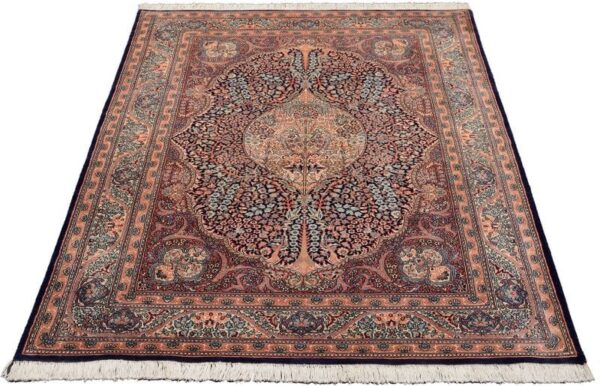 Kerman Oriental Rug 140 × 215 cm, Wool, hand-knotted, antique — view 2
