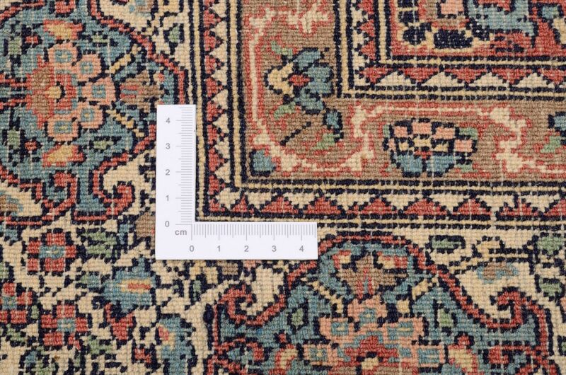 Kerman Oriental Rug 140 × 215 cm, Wool, hand-knotted, antique — view 3