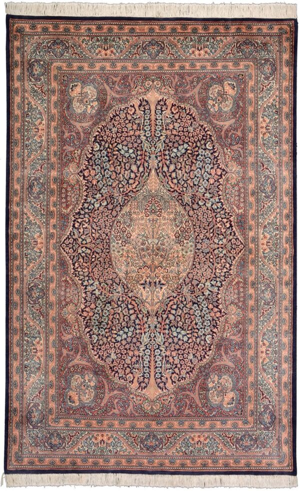 Kerman Oriental Rug 140 × 215 cm, Wool, hand-knotted, antique