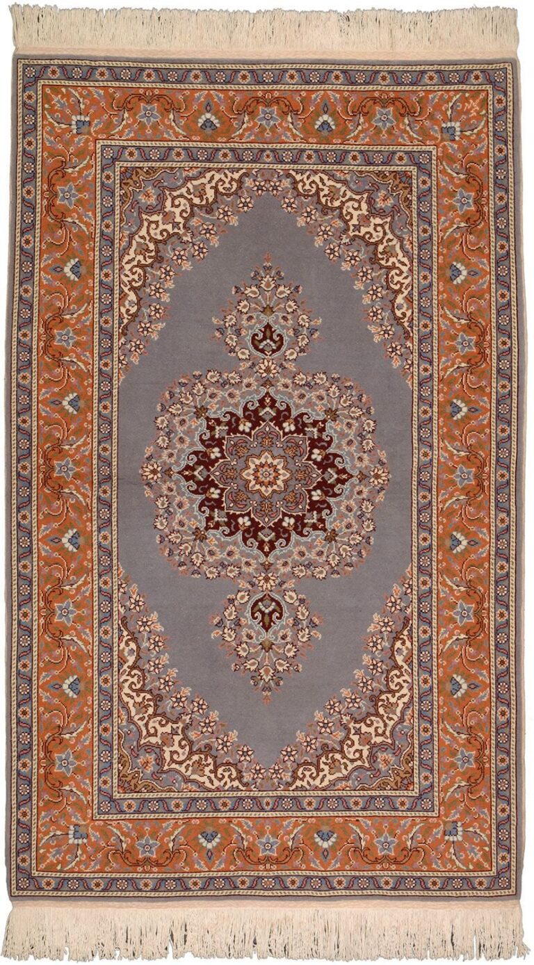 Latek Oriental Rug 116 × 190 cm, Wool, hand-knotted, antique