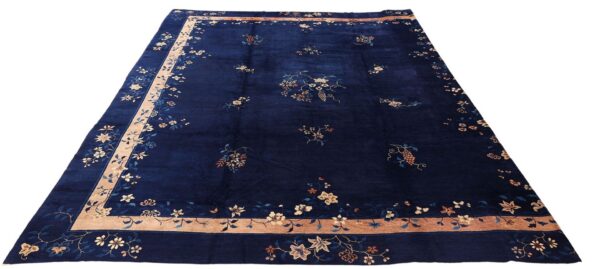 Peking Oriental Rug 370 × 440 cm, Silk, hand-knotted — view 2 Peking Oriental Rug 370 × 440 cm, Silk, hand-knotted — view 2