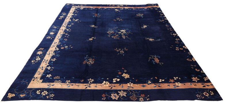 Peking Oriental Rug 370 × 440 cm, Silk, hand-knotted — view 2 Peking Oriental Rug 370 × 440 cm, Silk, hand-knotted — view 2