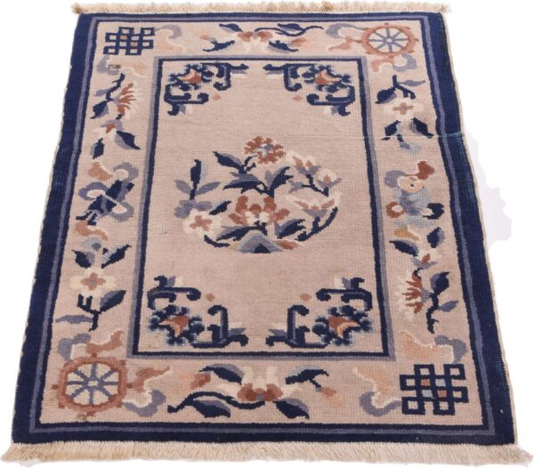 Peking Oriental Rug 62 × 89 cm, Wool, hand-knotted — view 2