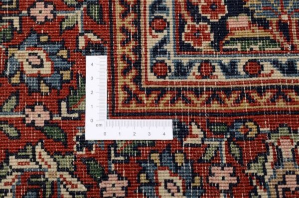 Sarouk Oriental Rug 120 × 177 cm, Wool, hand-knotted — view 3